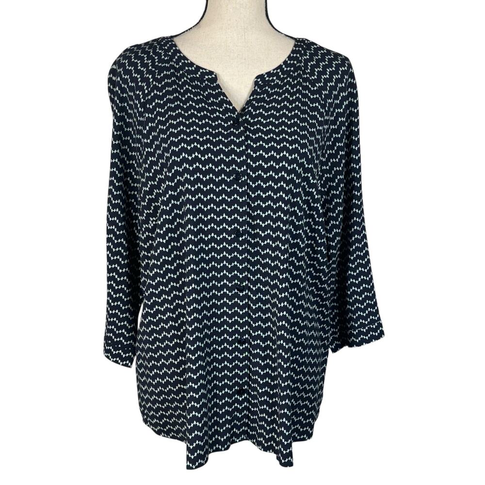 Christopher & Banks X-Large Top Button-Up 3/4 Sleeve V-Neck Chevron Navy Blue